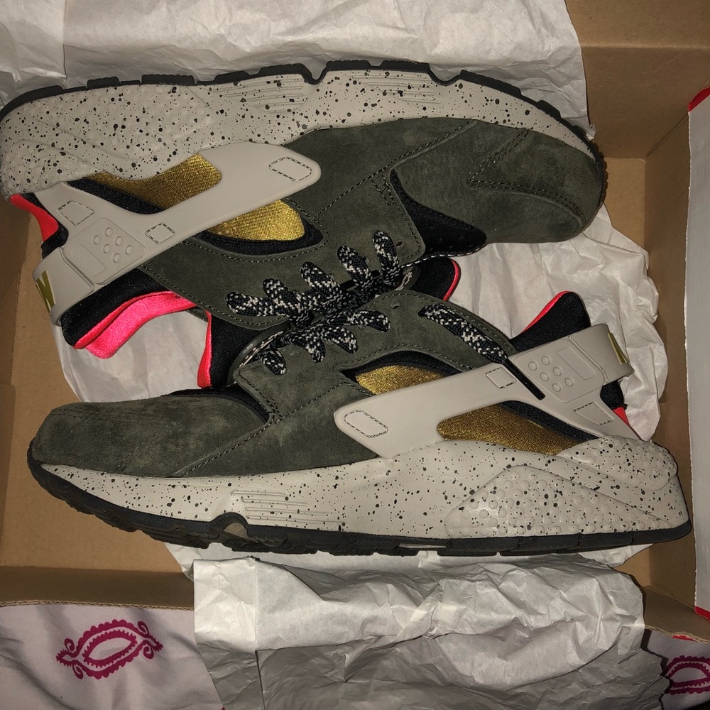 Nike Air Huaraches Run Premium